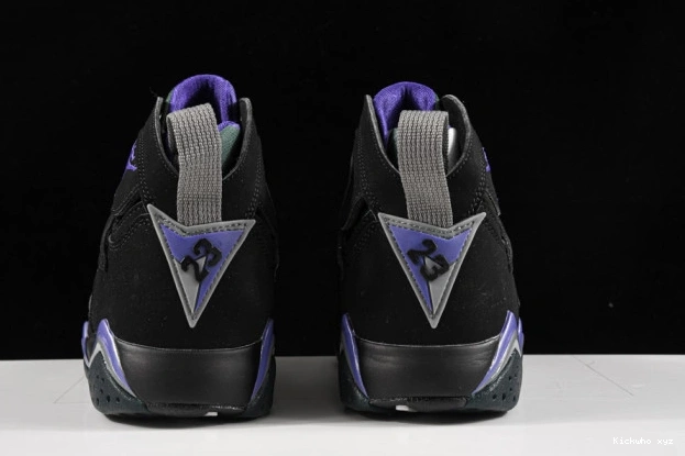 304775-053 7 Air Retro Jordan Allen Ray Bucks 0519